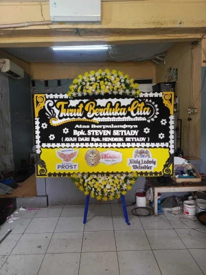 Papan Bunga di Pucangagung Bayan