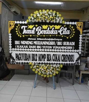 Papan Bunga di Pucangagung Bayan